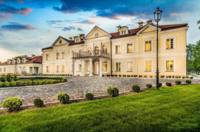  Hotel Sobienie Królewskie  Собене Шляхецке